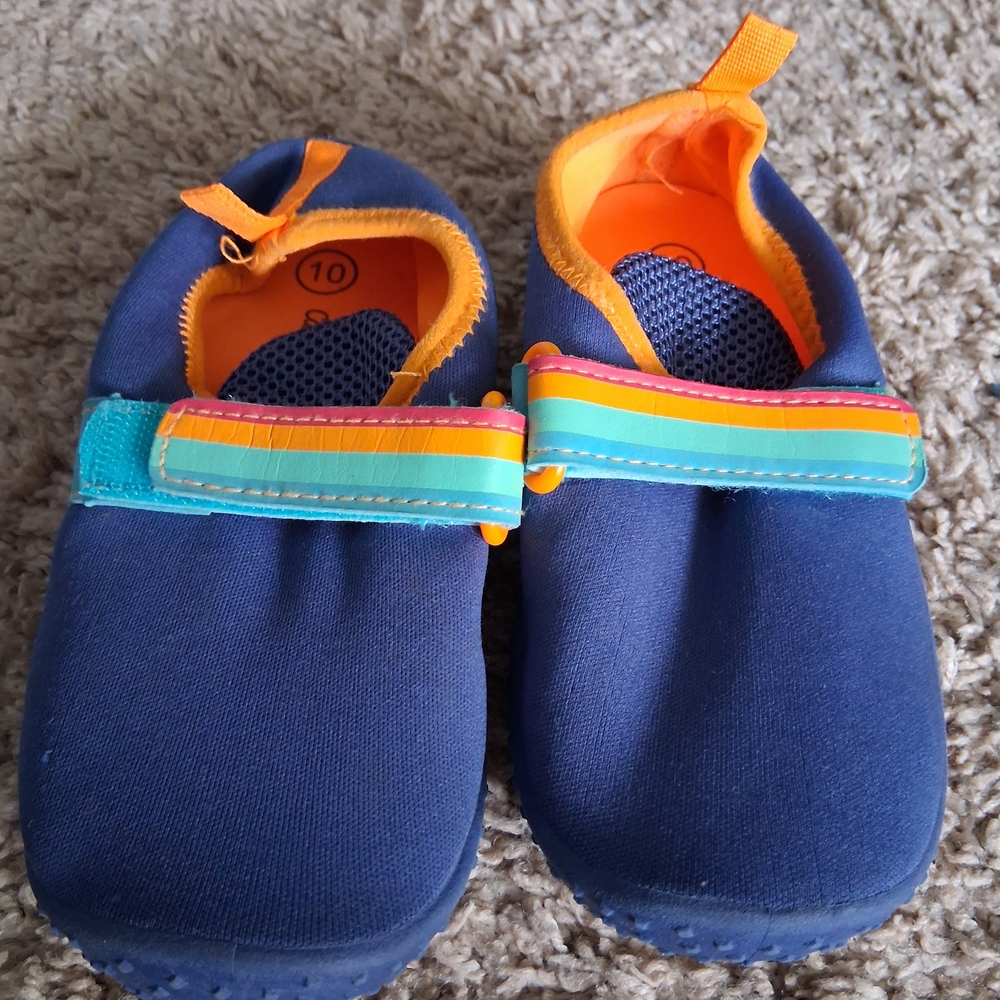 Cat & Jack Kids' Blue and Orange Water Shoes